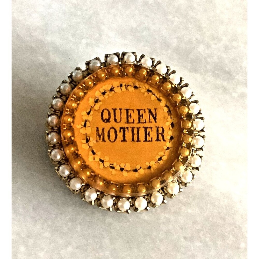 Maximal Art Pin "Queen Mother" Crown Mother's Day Brooch Gold Signed